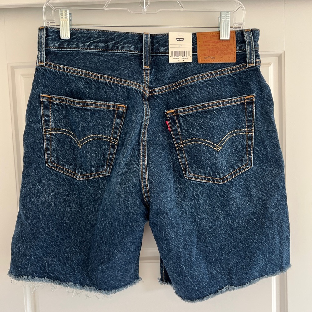 Levi’s 501 90’s Shorts Dark Wash Size 28 NWT